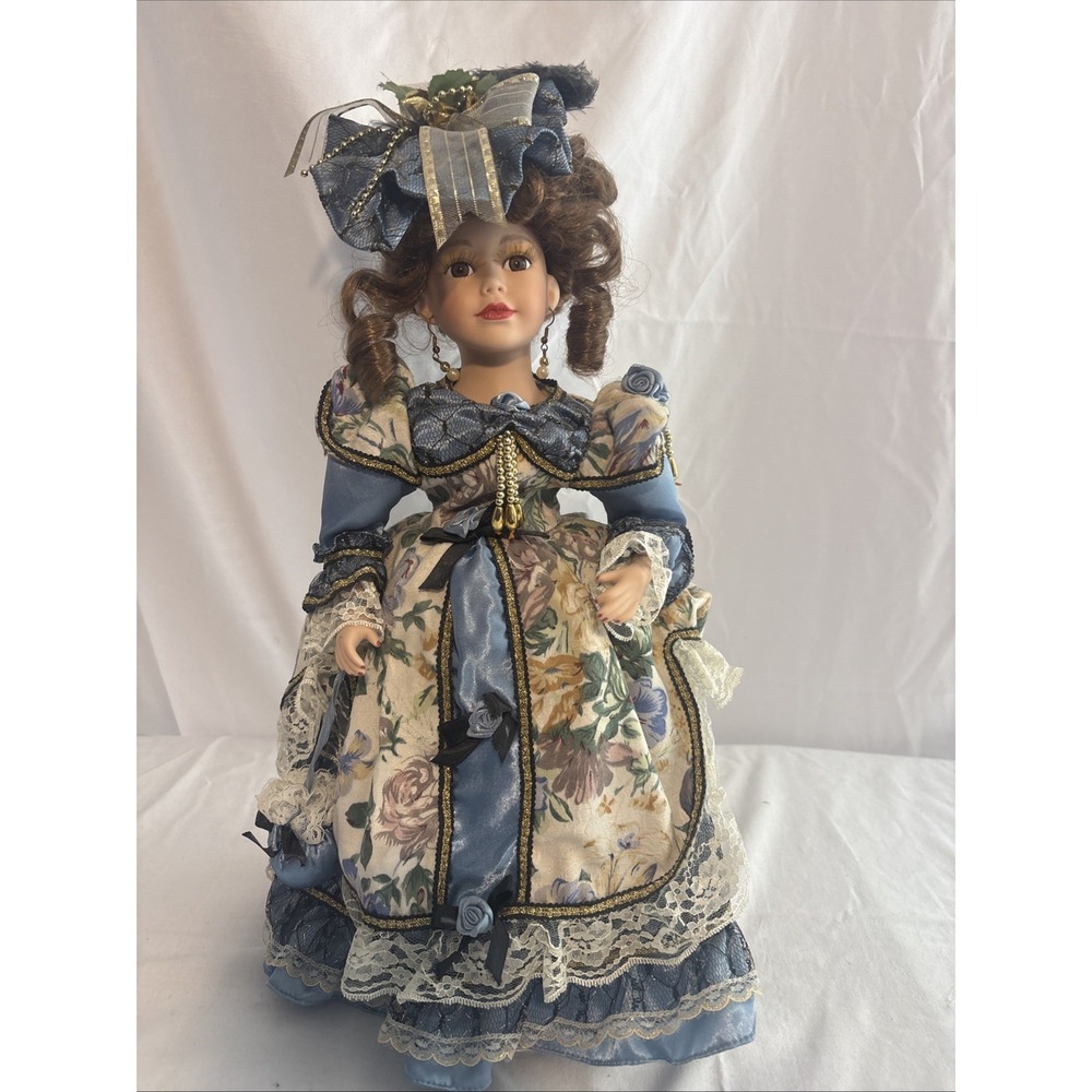 Collectible Memories Porcelain Dolls Victoria 18 Inch Blue Vintage Girl Doll